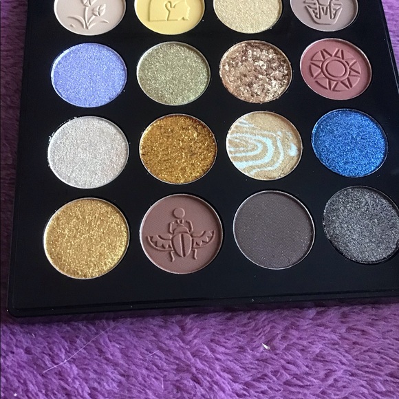 🎁 Zeesea Pyramid Sphinx eyeshadow palette new in box - Picture 2 of 3